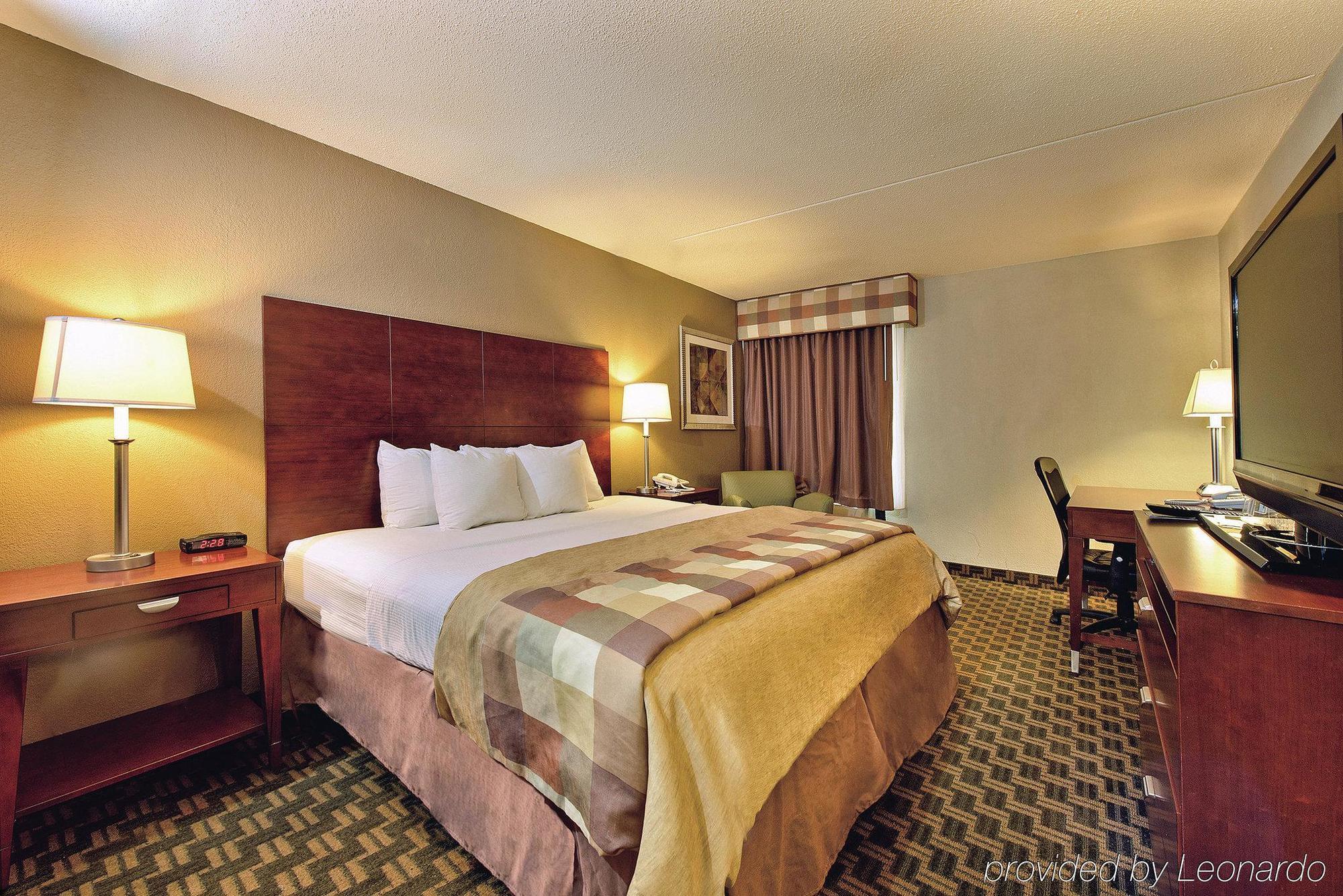 Country & By Radisson, Canton Near Hall Of Fame 3* North Canton