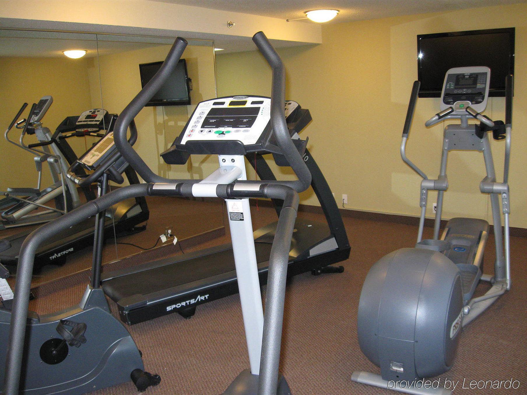 Country & By Radisson, Canton Near Hall Of Fame Hotel 3*